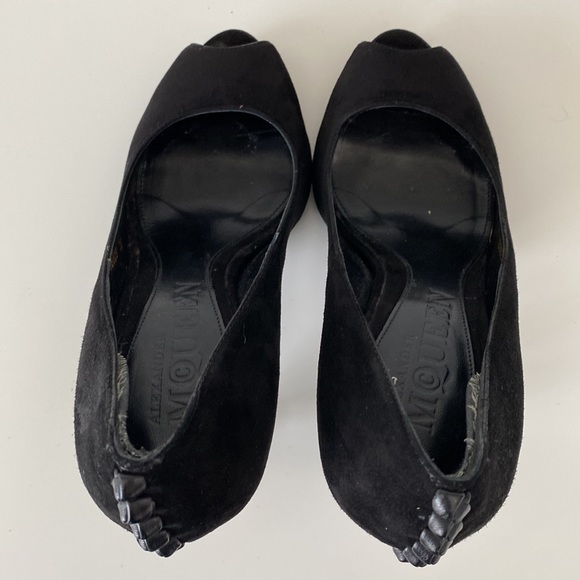 Alexander McQueen suede peep-toe heels with braided leather detail on heel 36/6 - Picture 16 of 16